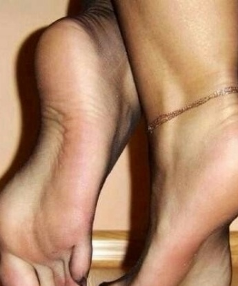 💋 Чего только стоит один взгляд на мое фото – я именно та, кто будет рядом, осуществляя твои самые сокровенные фантазии. Моя улыбка и прикосновения не оставят тебя равнодушным. Открой для себя весь спектр моих услуг и возможностей. Я гарантирую анонимность и конфиденциальность, а также полное удовлетворение. Все отзывы о моей работе только подтверждают мой профессионализм. Жду встречи в Москве, чтобы погрузиться с тобой в мир страсти и блаженства! 🌹 5442, 39 лет